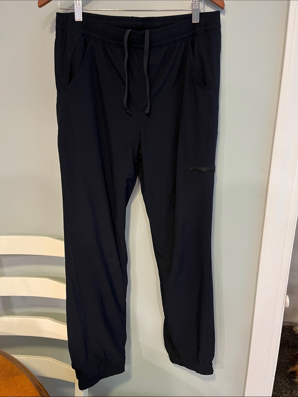 Eddie Bauer Women’s Black Fleece Lined Drawstring Joggers